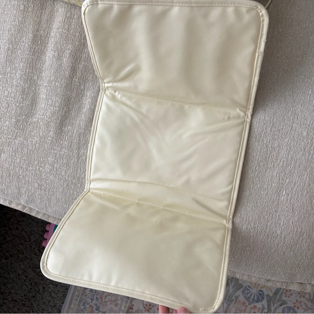 BEIS Garden Party Diaper Bag - Picture 5 of 6